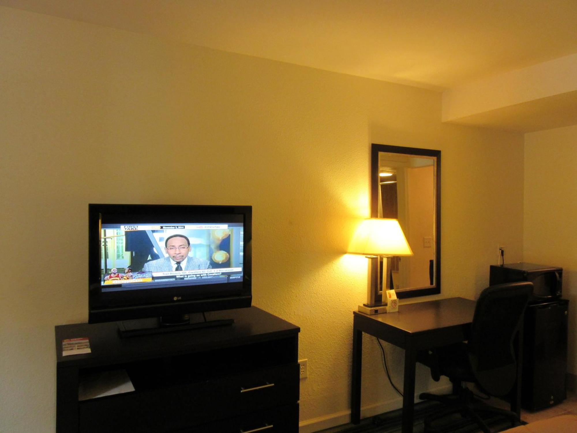 Chambre Lit King-Size Premium - Accessible aux Personnes à Mobilité Réduite